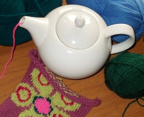 An Improvised Yarn Holder