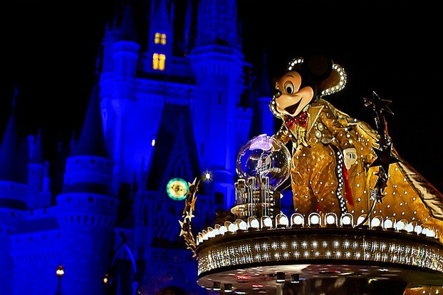 Disney - SpectroMagic Mickey!